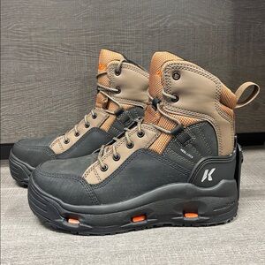 Men's Korkers Buckskin Wading Boot w/Kling-On & Studded Soles(Brown)-Size 8